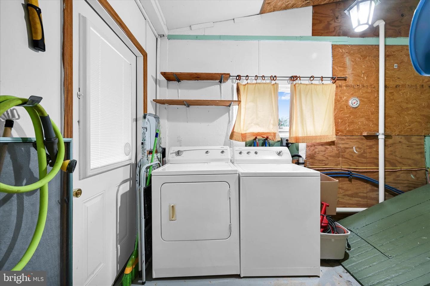 809 Water Street photo 33