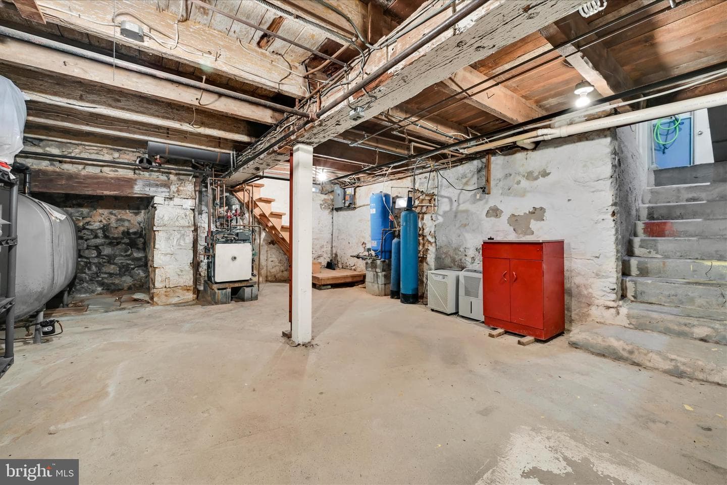 809 Water Street photo 35