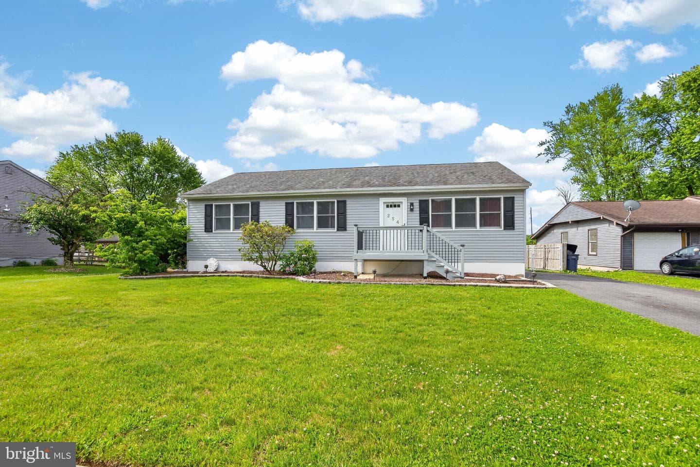 254 Owens Place photo 2