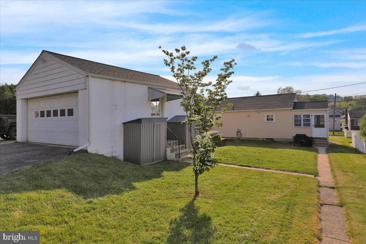 1414 Liberty Avenue photo 25