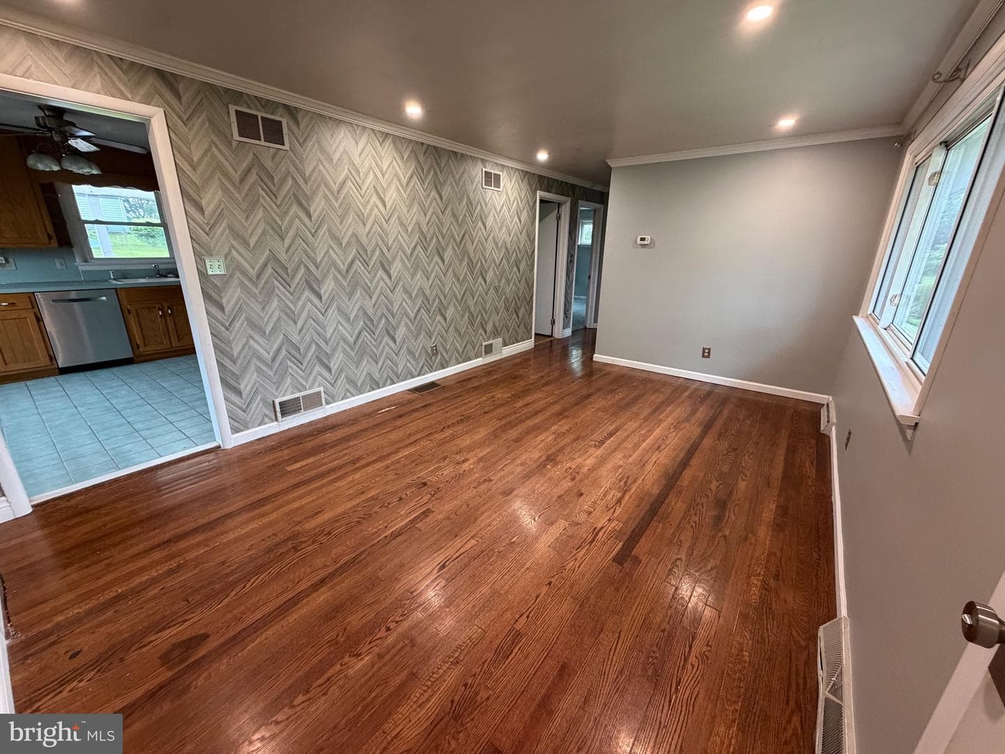 2312 Mckinley Avenue photo 12