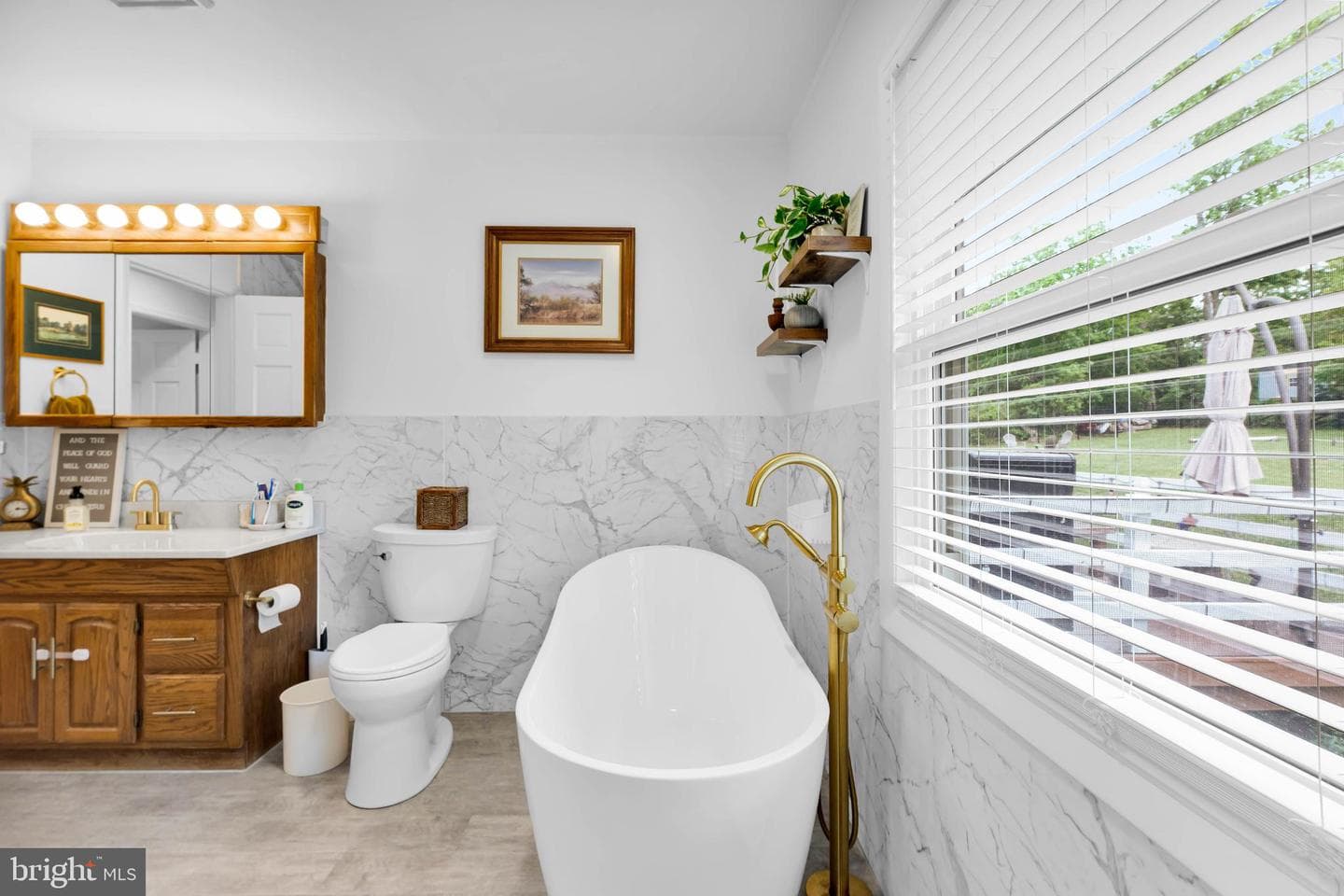 10 Evangeline Drive photo 20