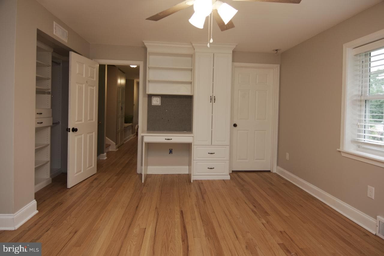 1337 Girard Avenue photo 32