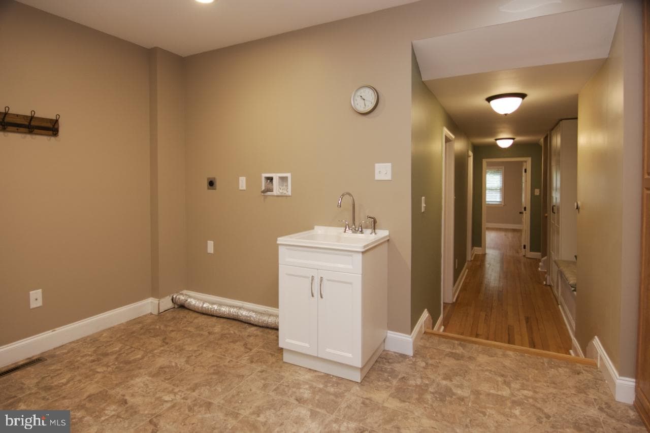 1337 Girard Avenue photo 41