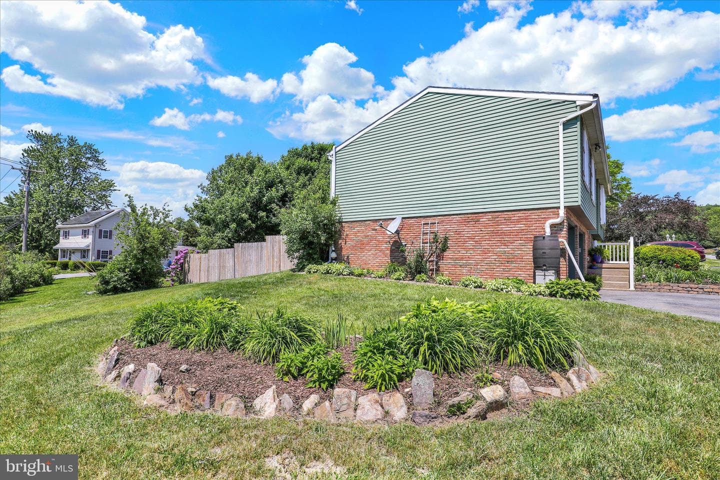 925 Hearthstone Lane photo 8