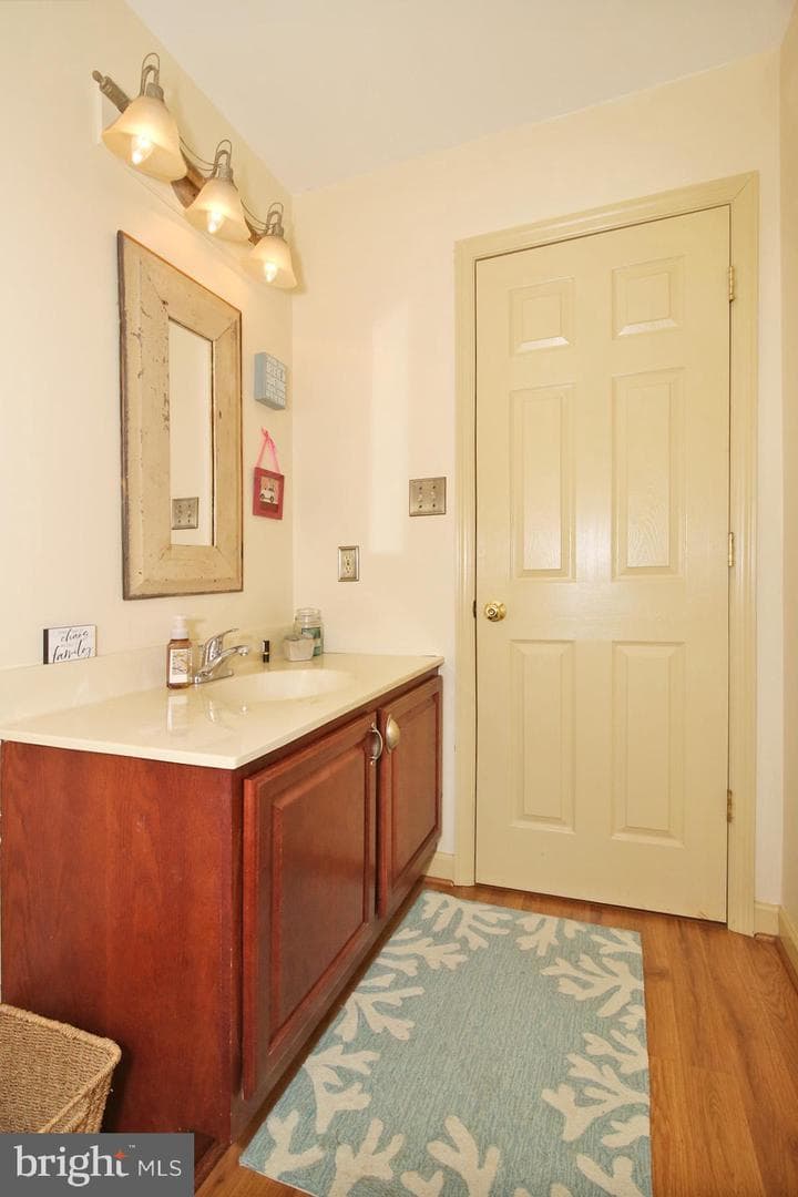 411 Omicron Place photo 15