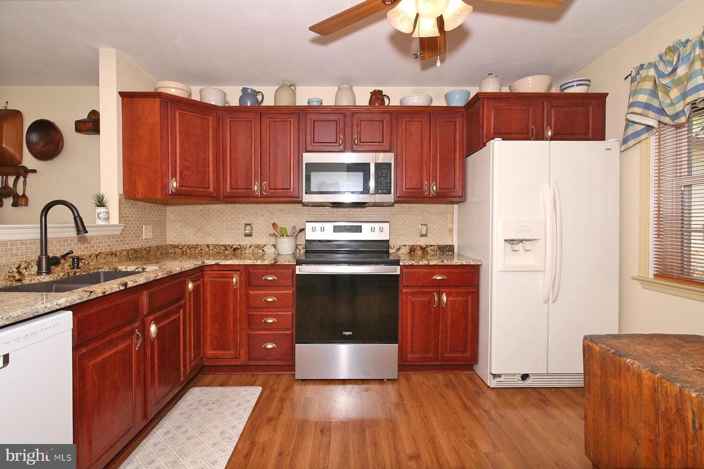 411 Omicron Place photo 7