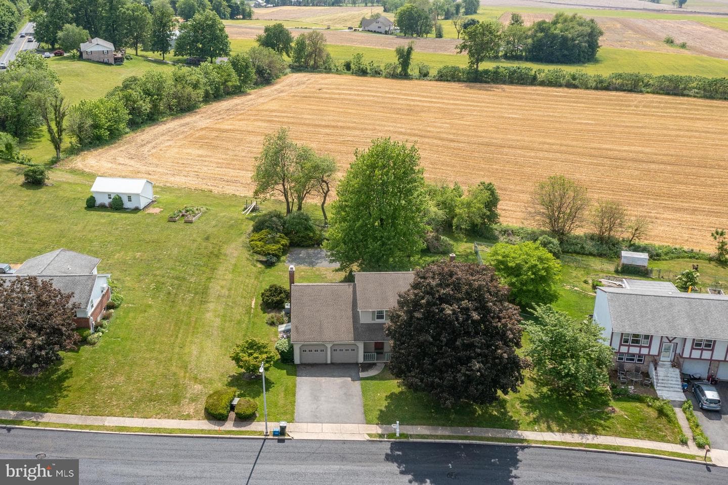140 Hoch Avenue photo 30