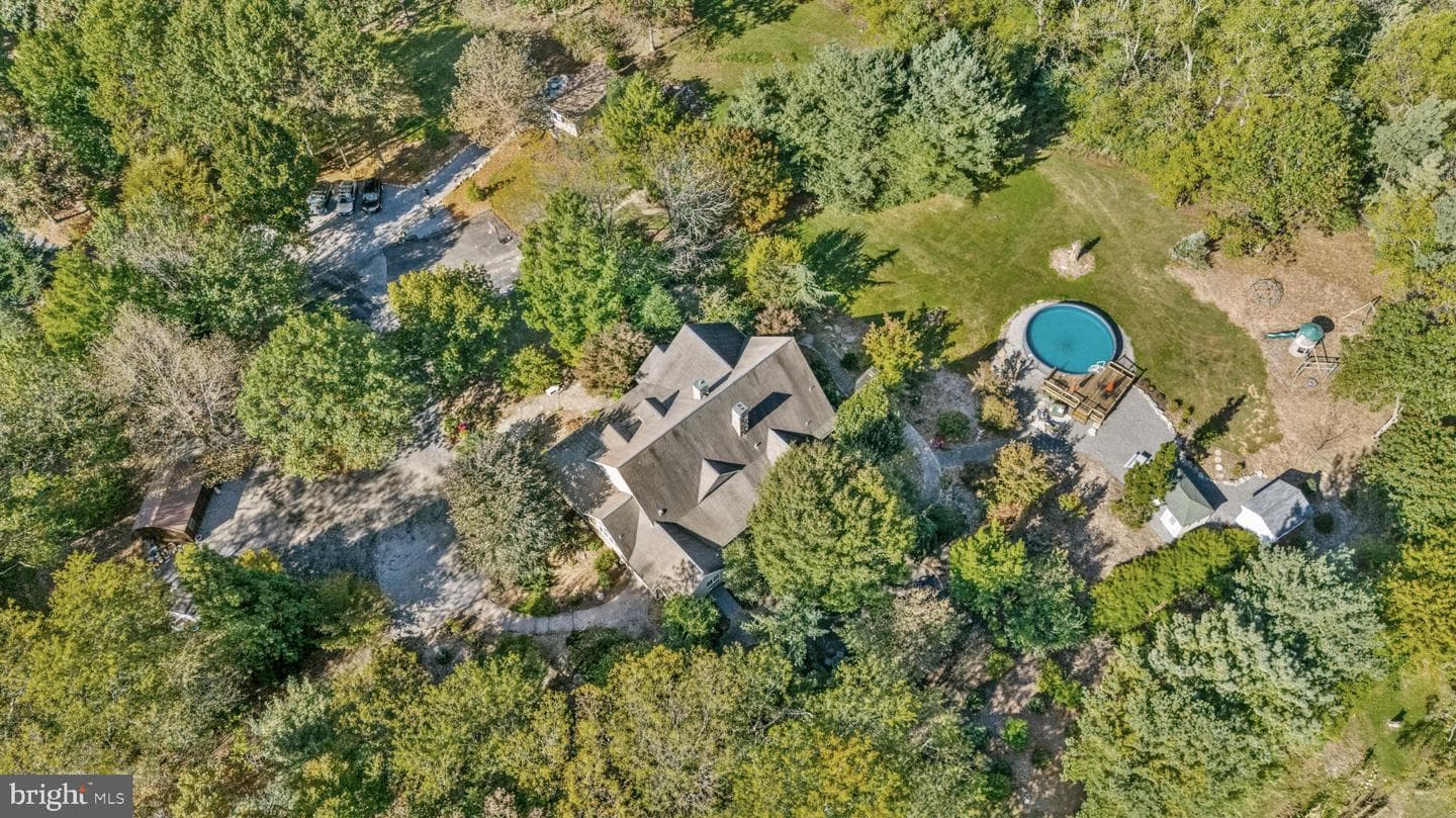 40 Christman Road photo 4