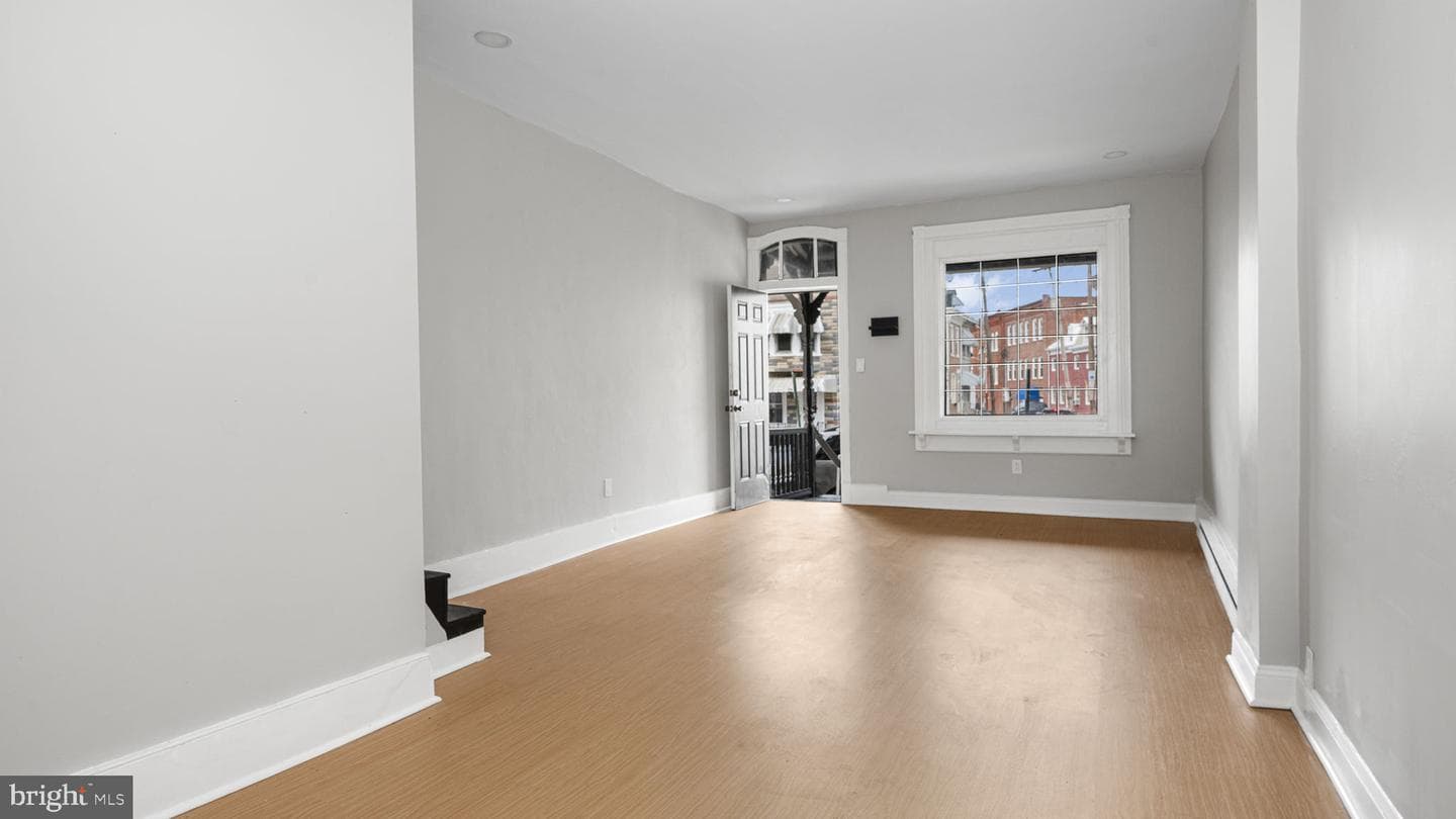 227 N Front Street photo 5