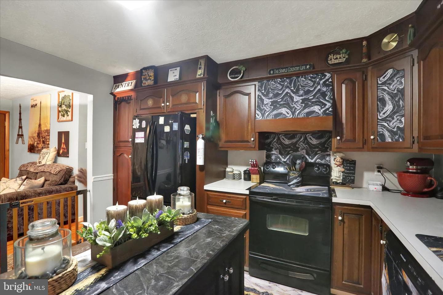 88 Spruce Avenue photo 36
