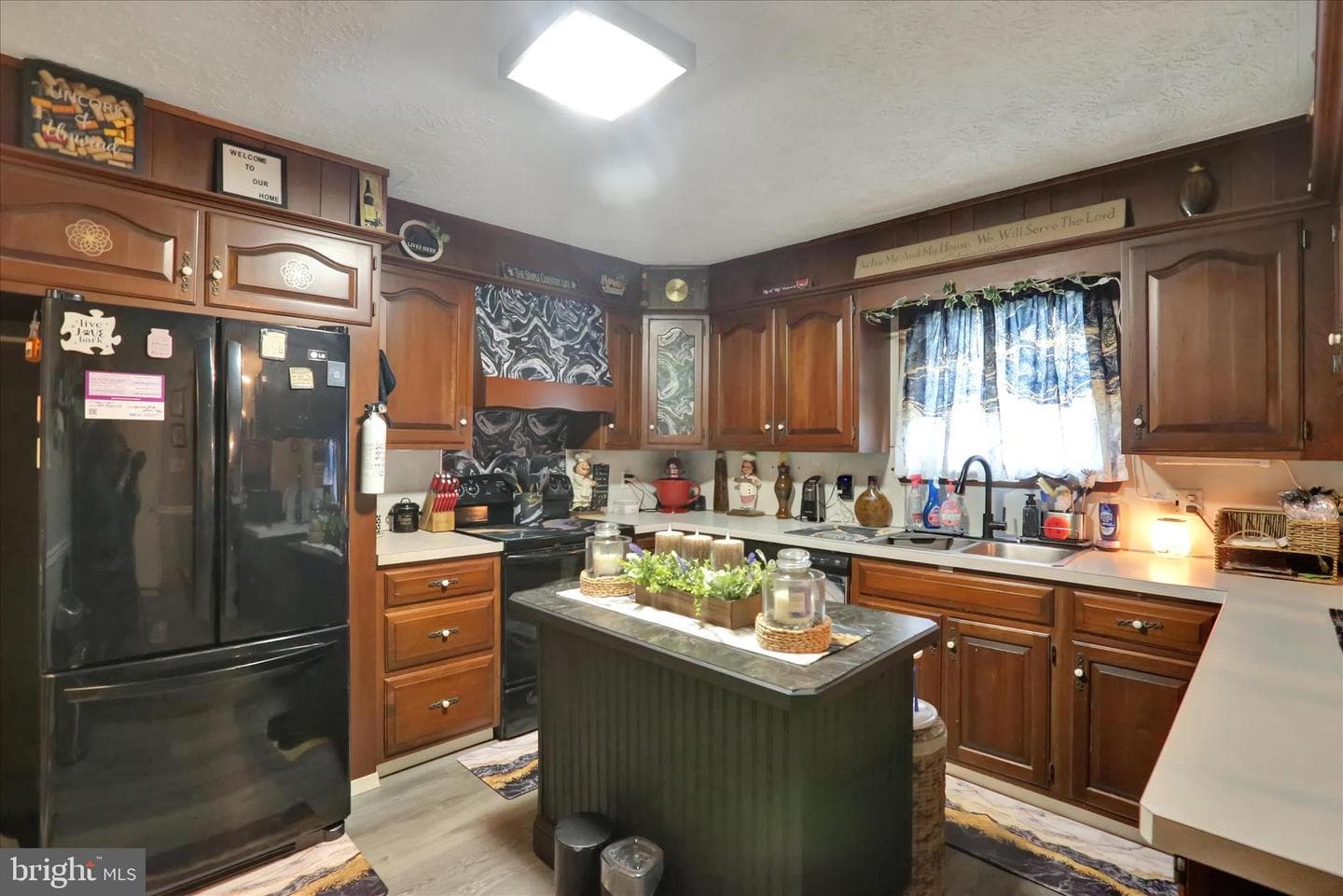 88 Spruce Avenue photo 41