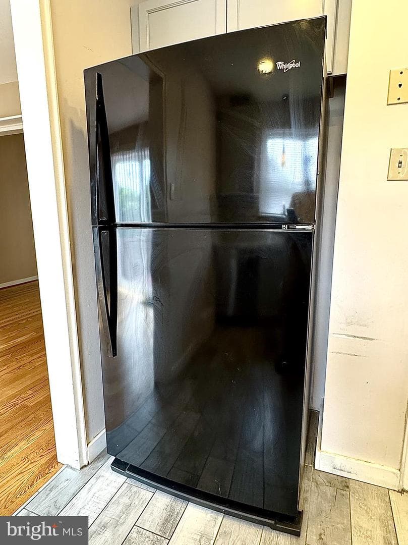 323 Linden Lane photo 15