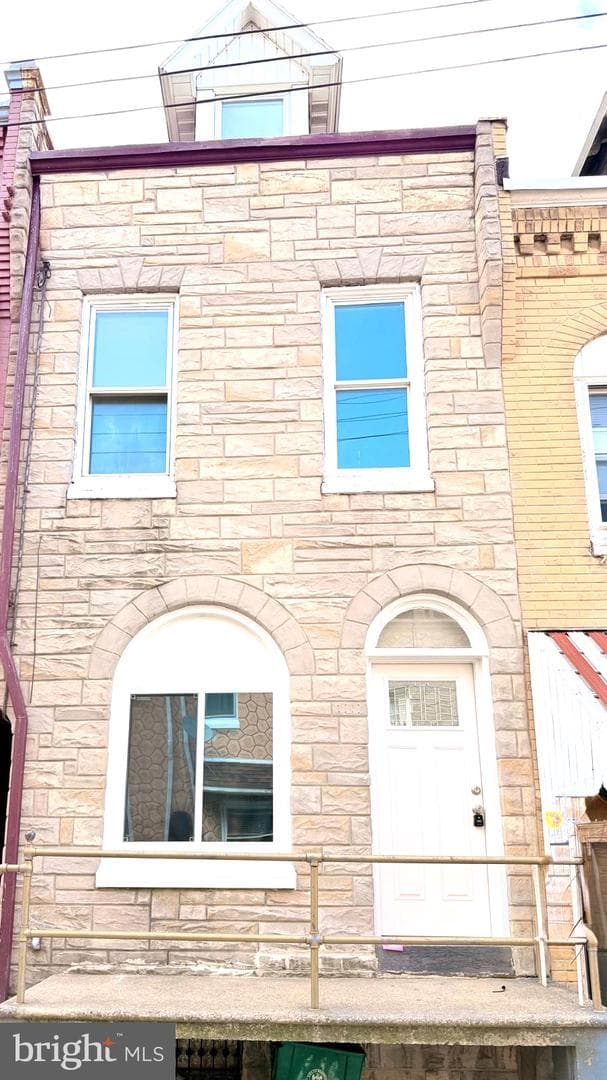 1218 Fidelity Street photo 3