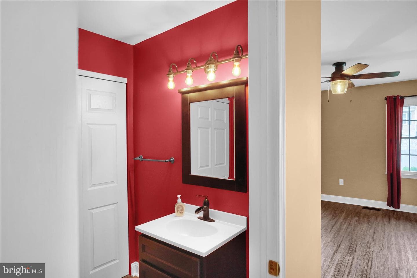 1063 Fredrick Boulevard photo 9