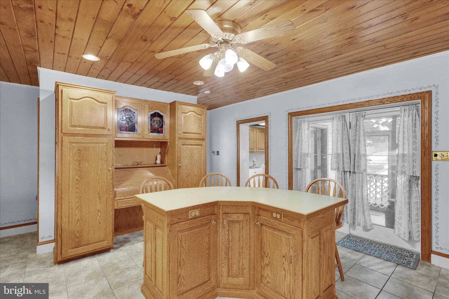 1539 Fairview Drive photo 9