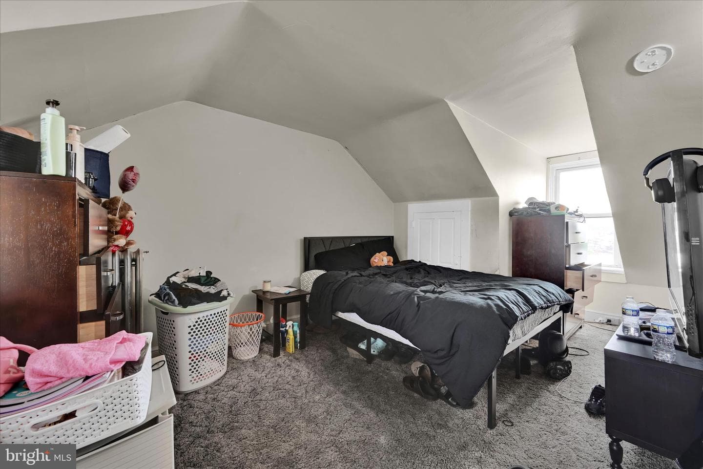 942 Pike Street photo 24