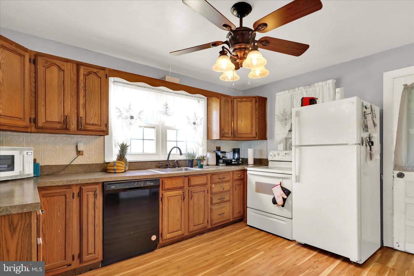4011 Kutztown Road photo 7