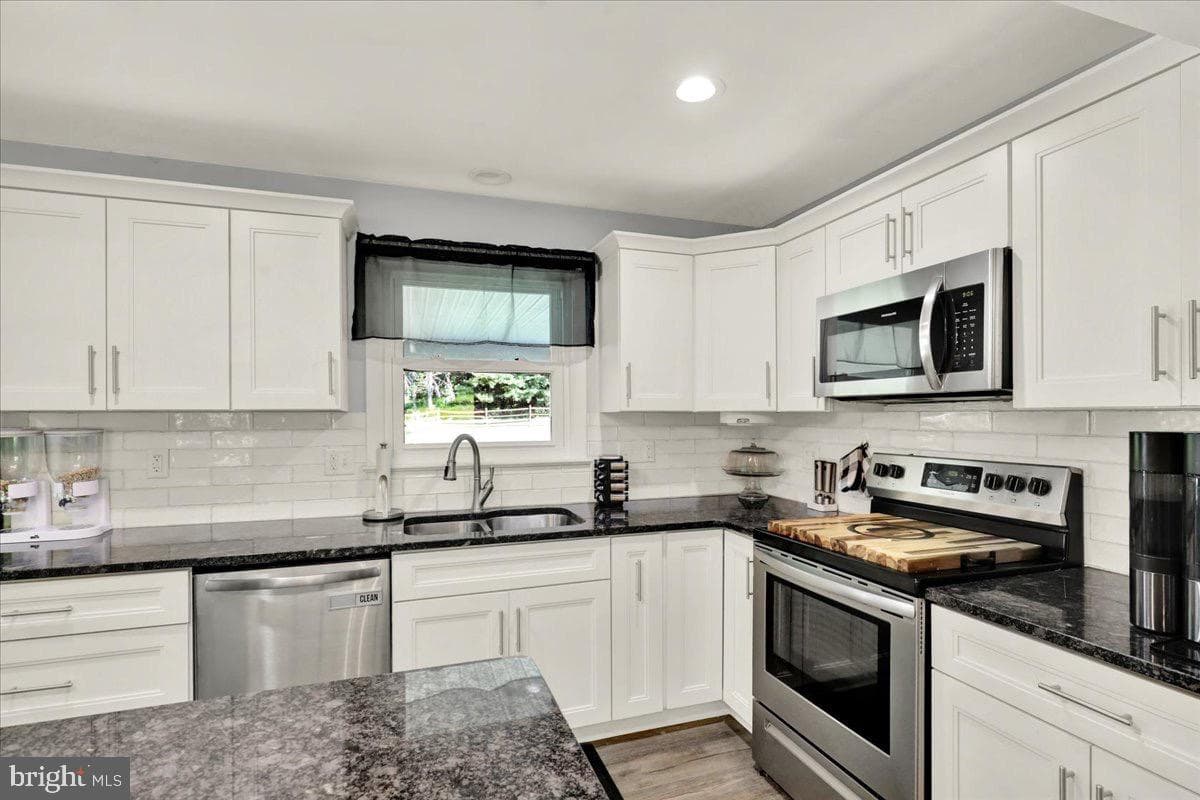 325 Faust Road photo 14