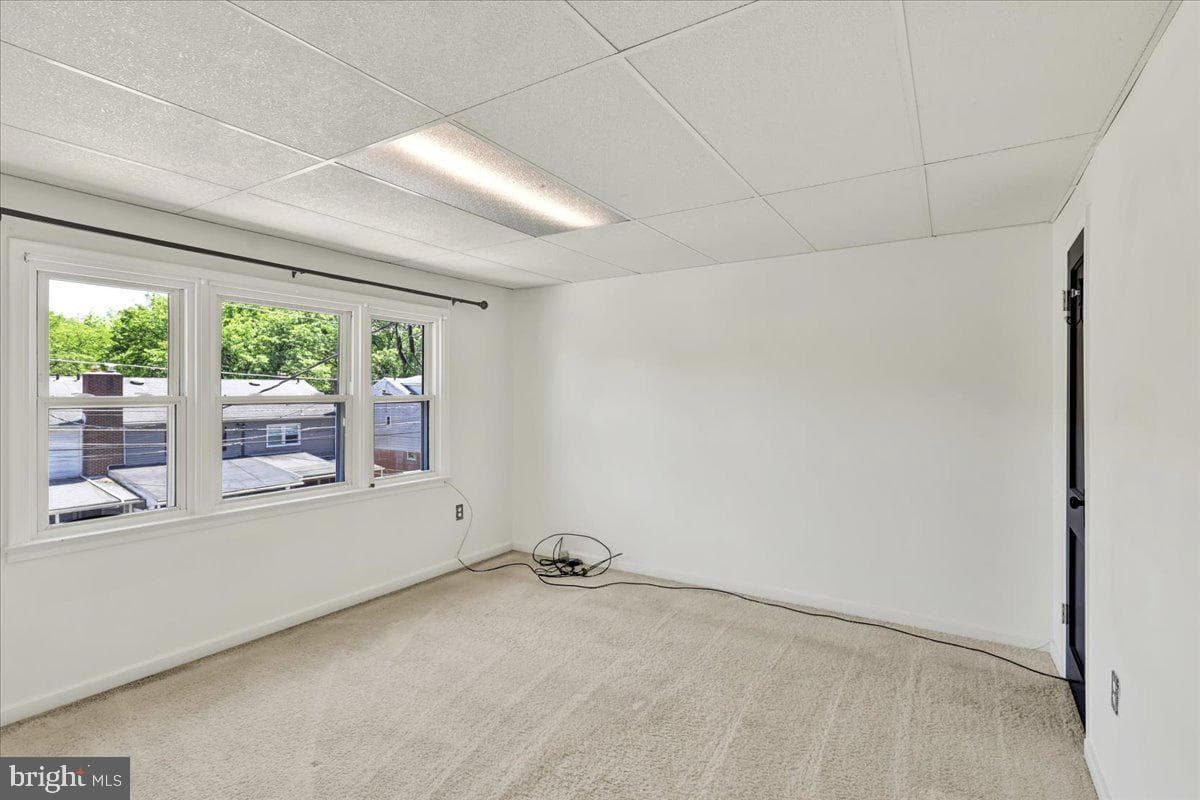 309 Sycamore Road photo 11