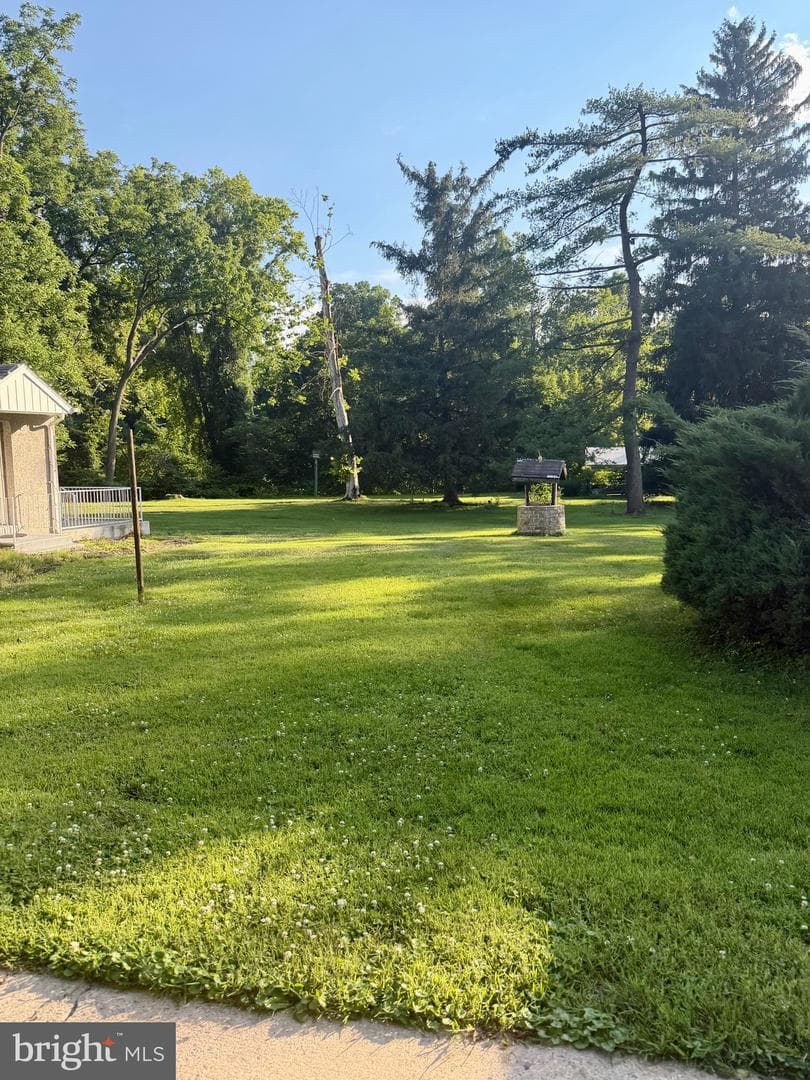 2800 River Road photo 4