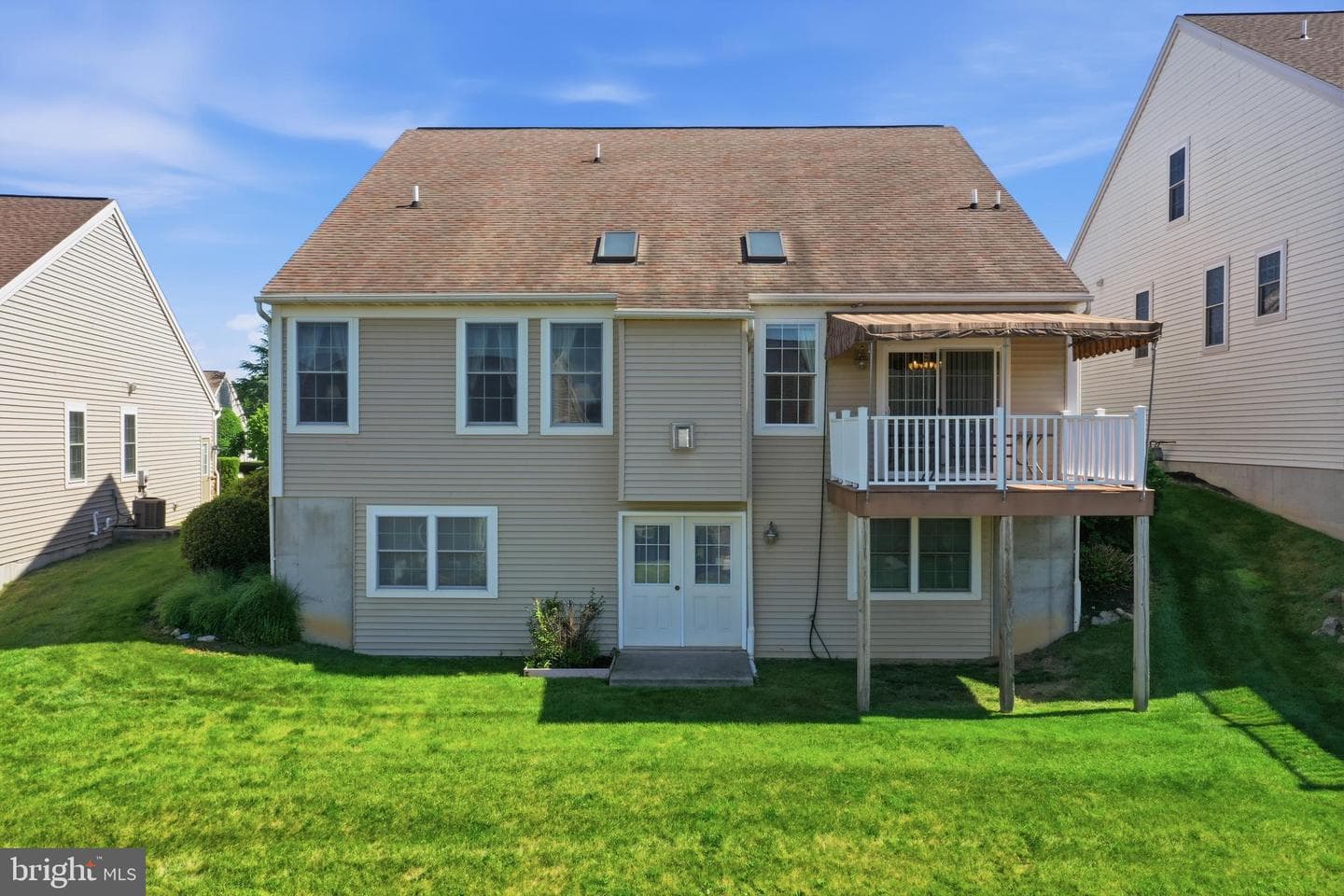 412 Westbury Drive photo 28