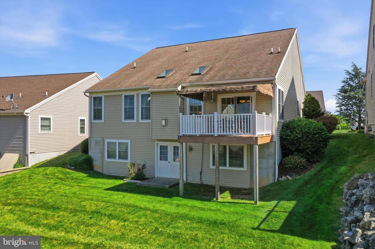 412 Westbury Drive photo 30