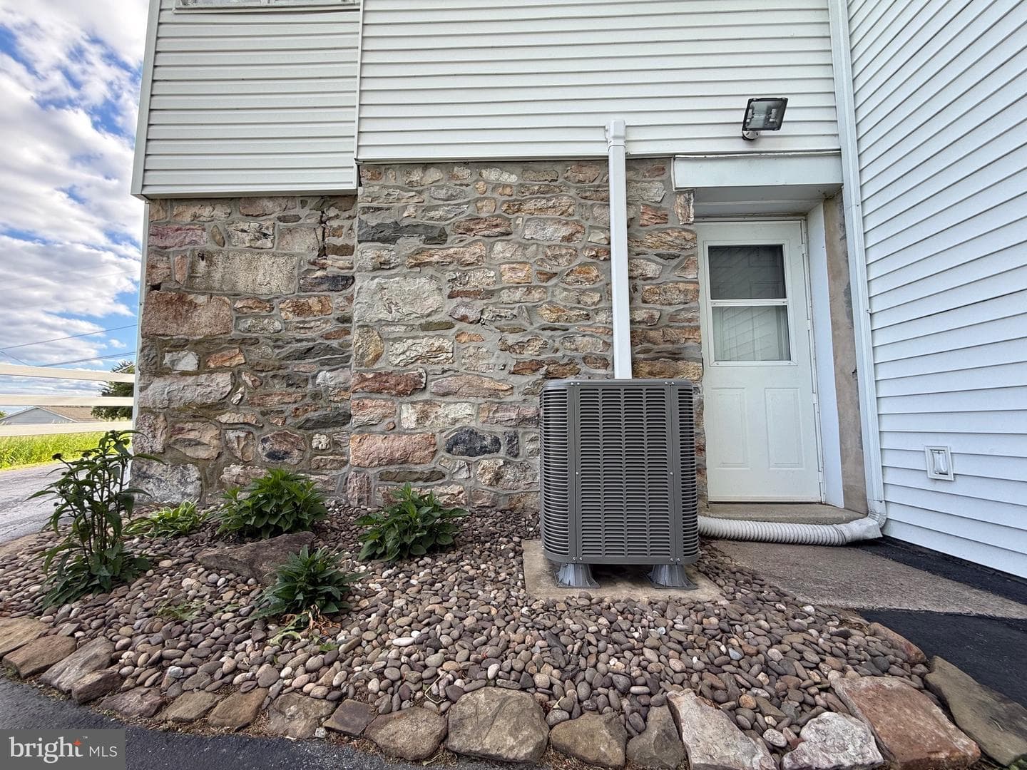 645 N 5th Street photo 40