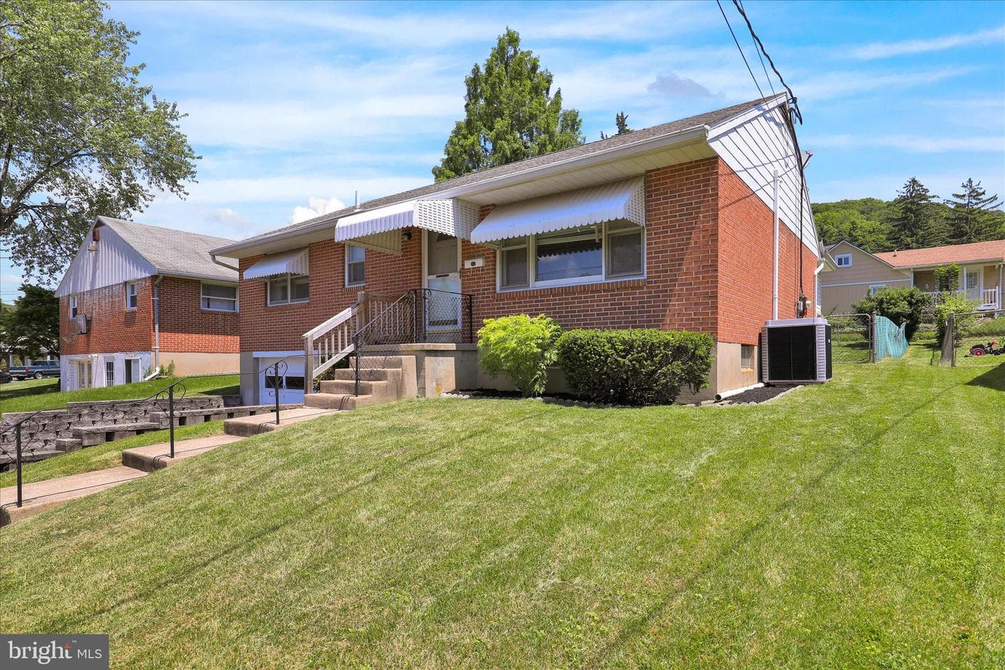 3427 Gray Street photo 3