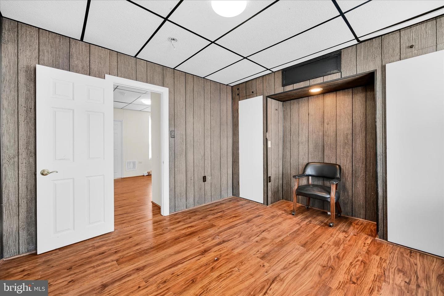 940 Pike Street photo 22