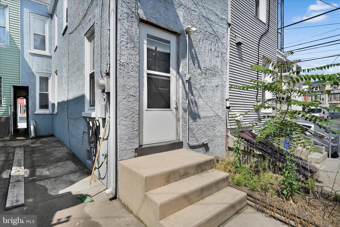 940 Pike Street photo 32