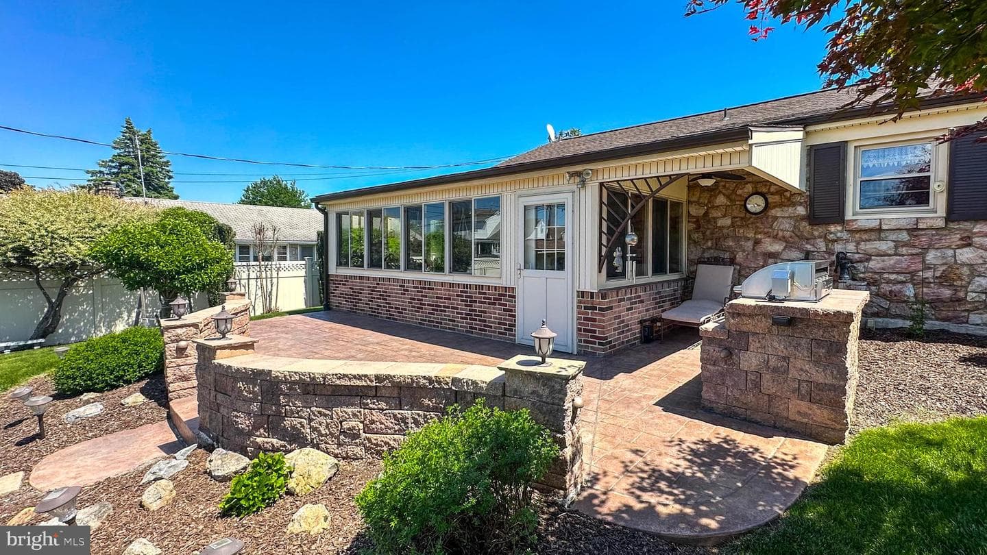613 Floret Avenue photo 63