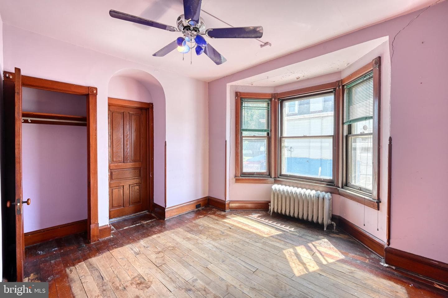228 W Douglass Street photo 20