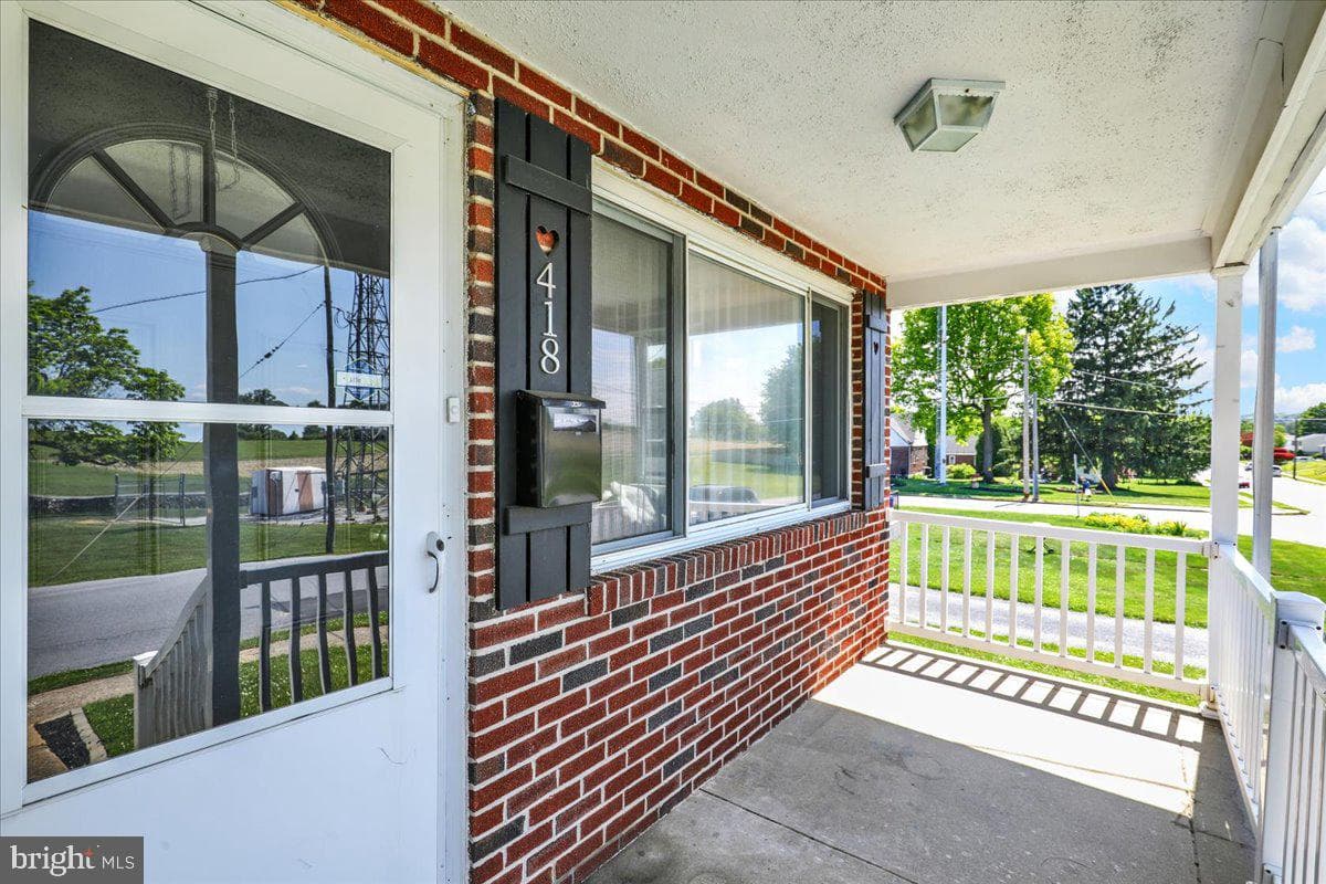 418 Egle Road photo 3