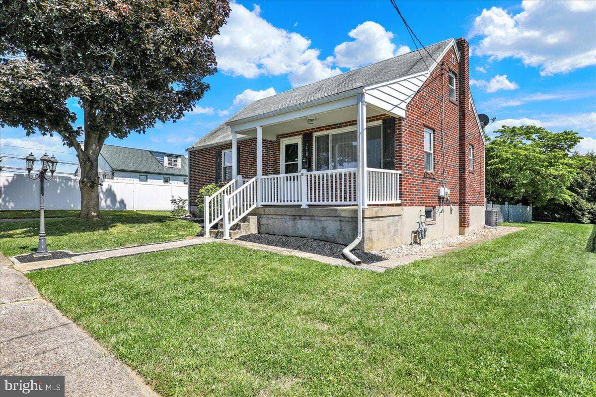 418 Egle Road photo 6