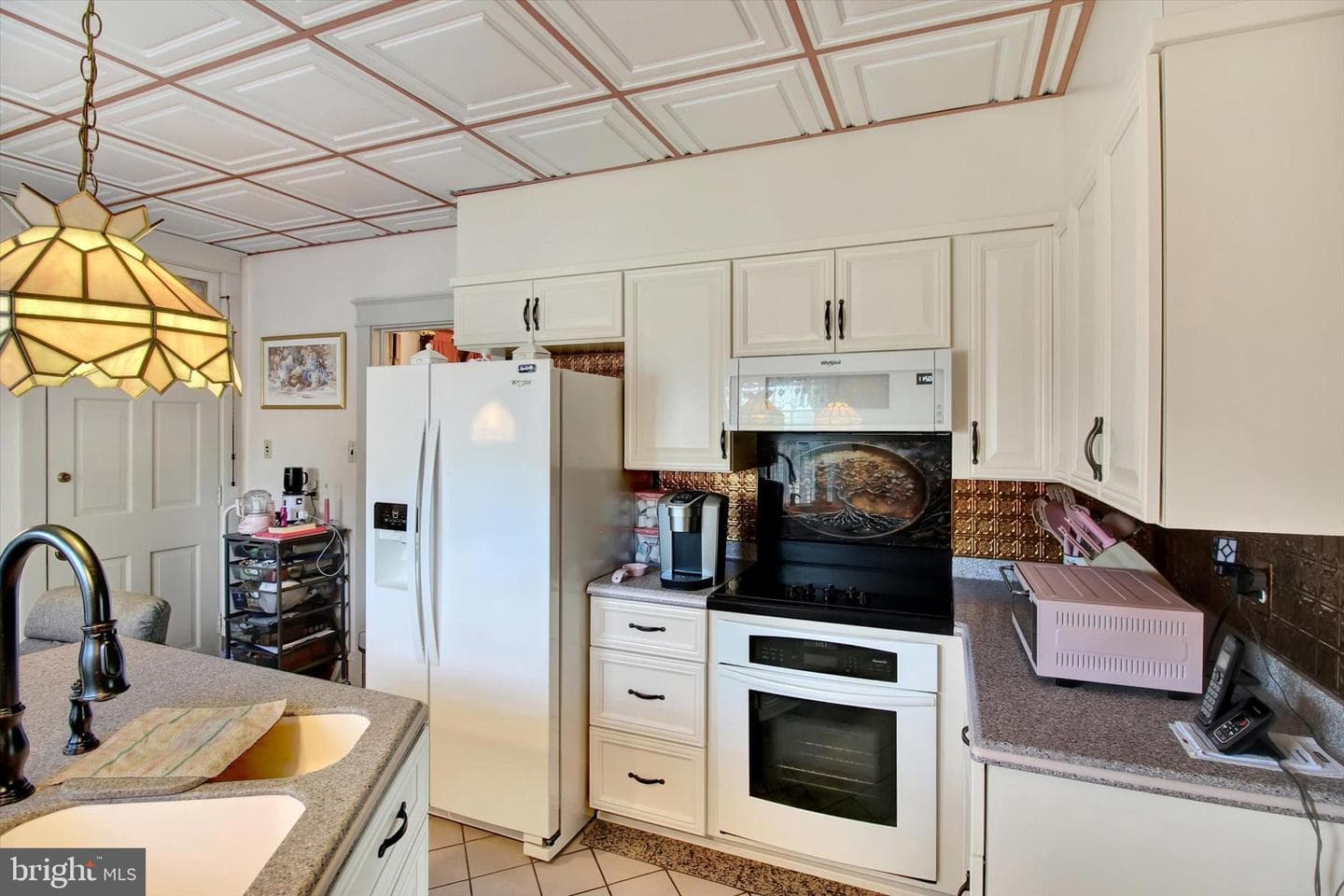 238 E Walnut Street photo 11