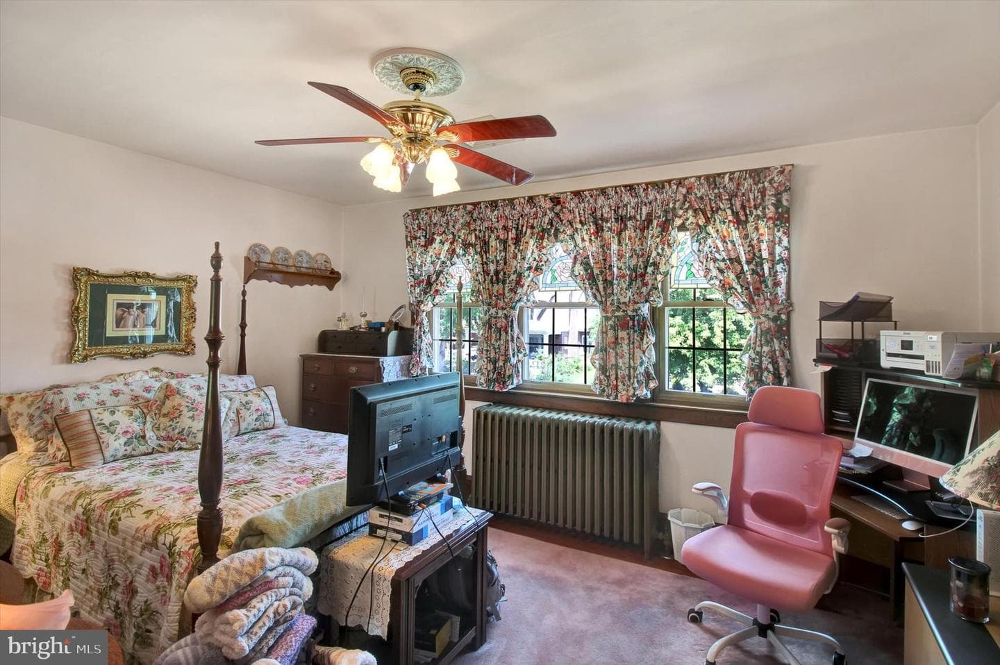 238 E Walnut Street photo 14
