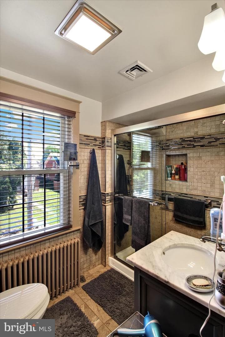 238 E Walnut Street photo 21