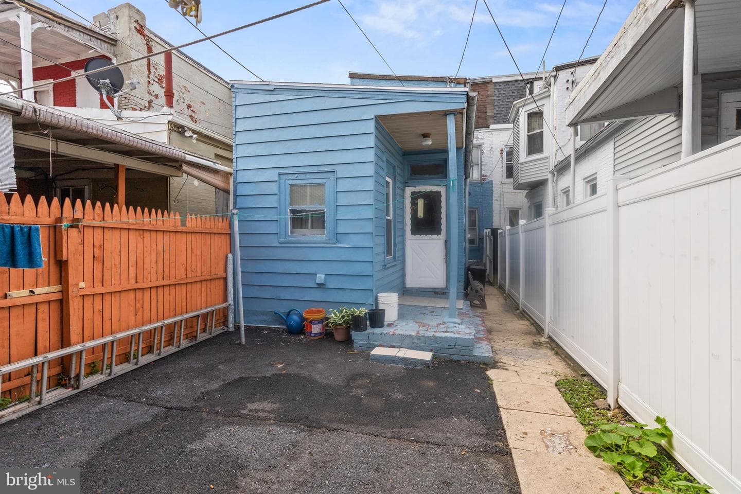 221 W Oley Street photo 20