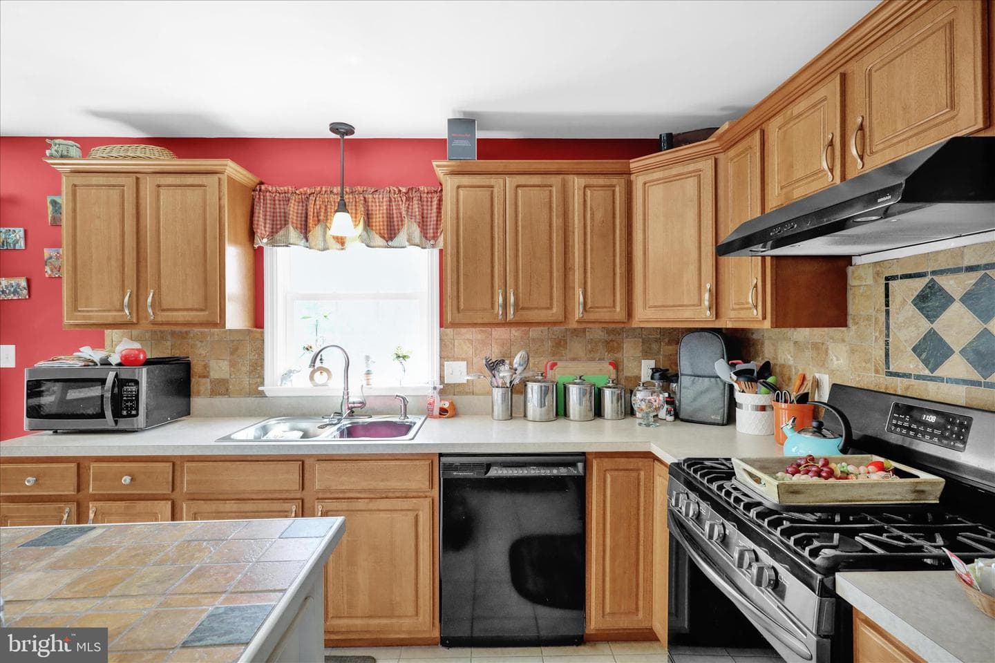 1514 Ridge Avenue photo 11