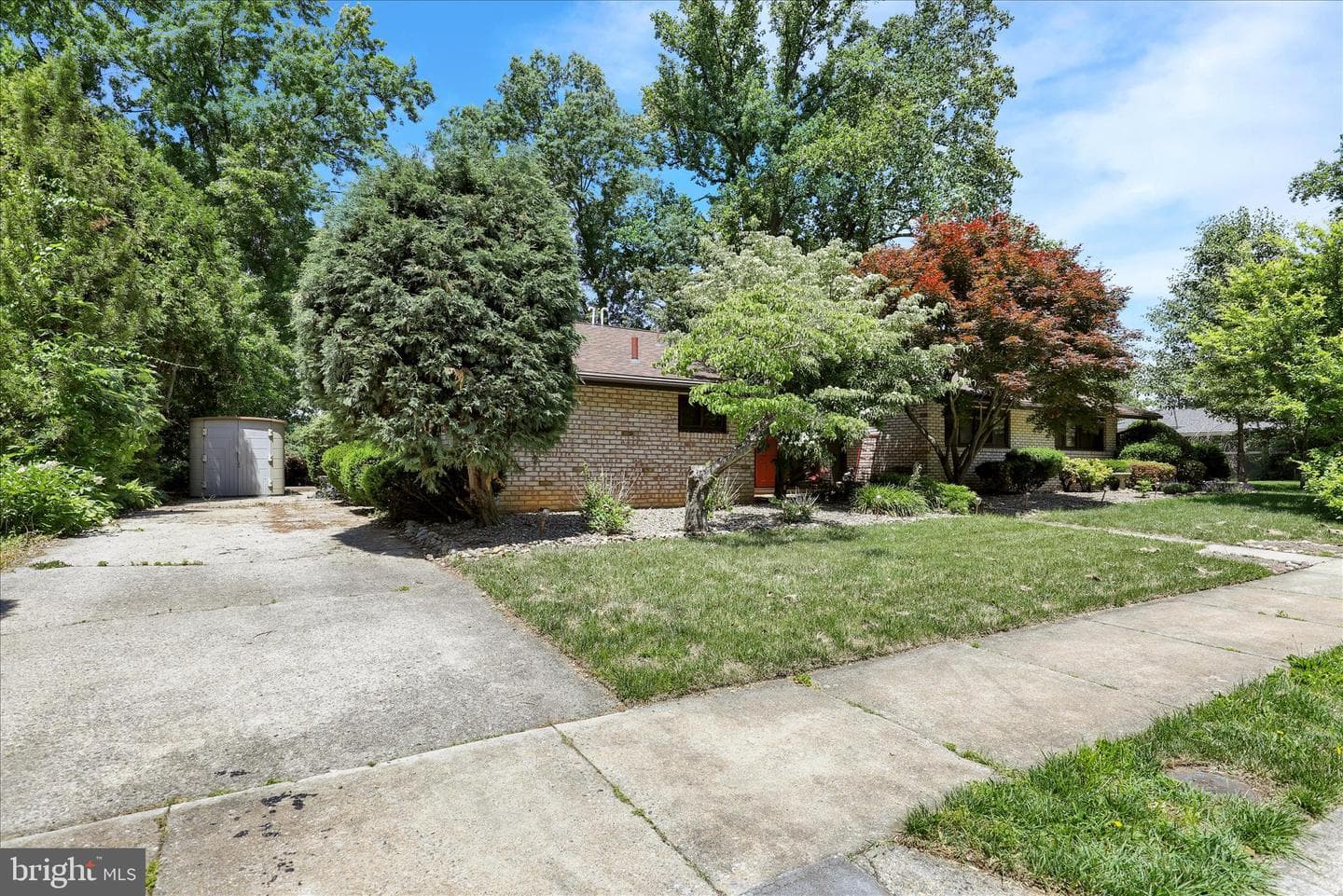 1840 Lorraine Road photo 5