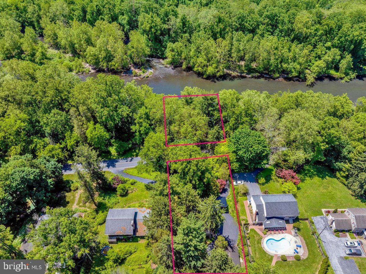 3421 River Road photo 2