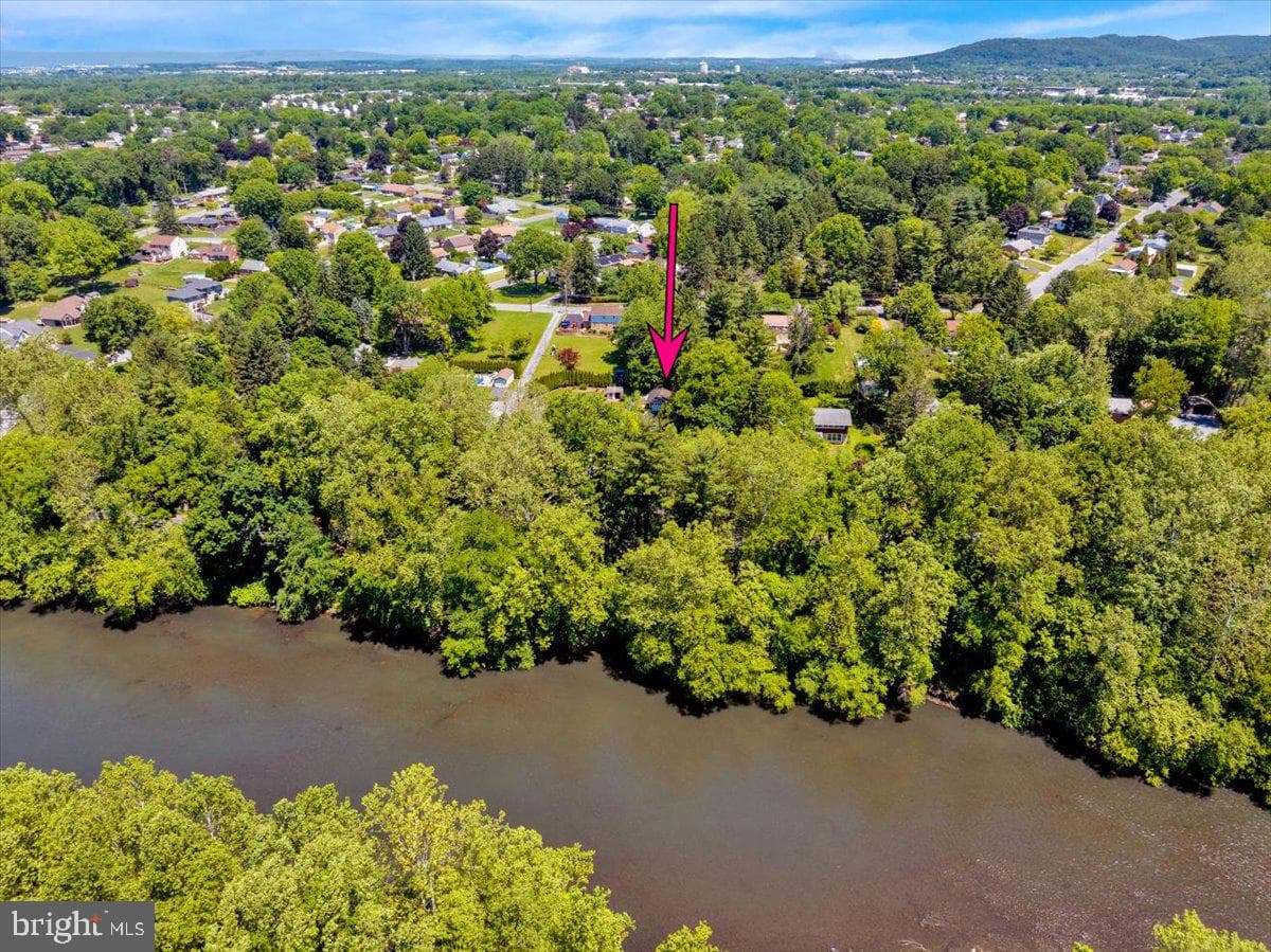 3421 River Road photo 3
