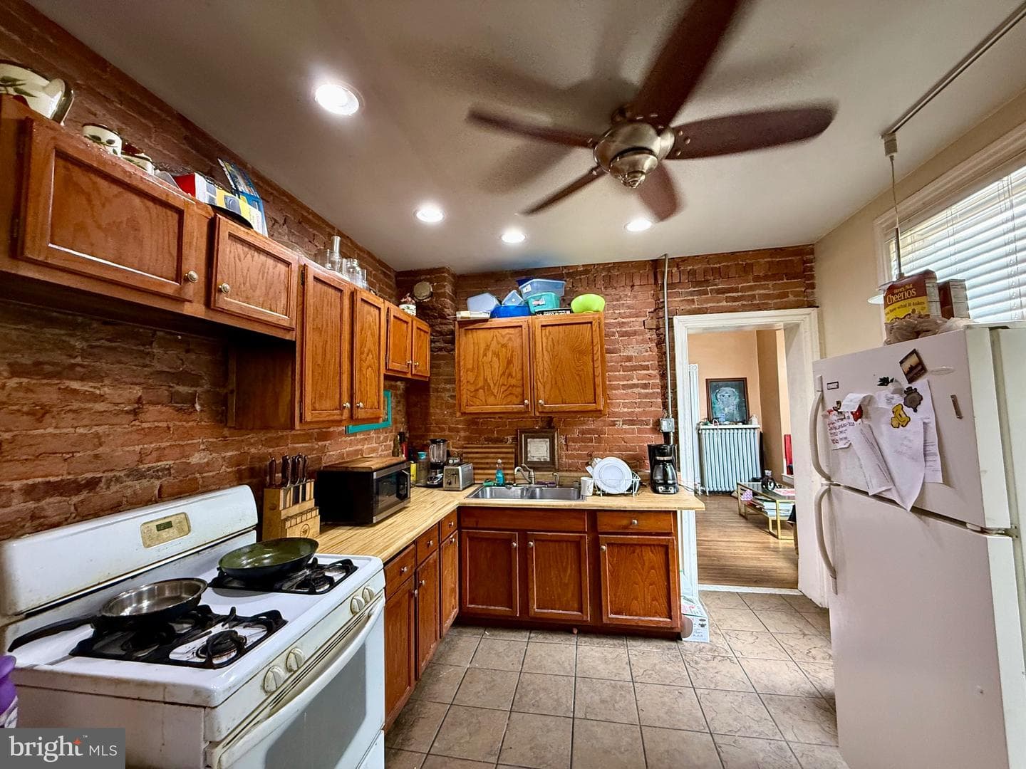 326 Windsor Street photo 10