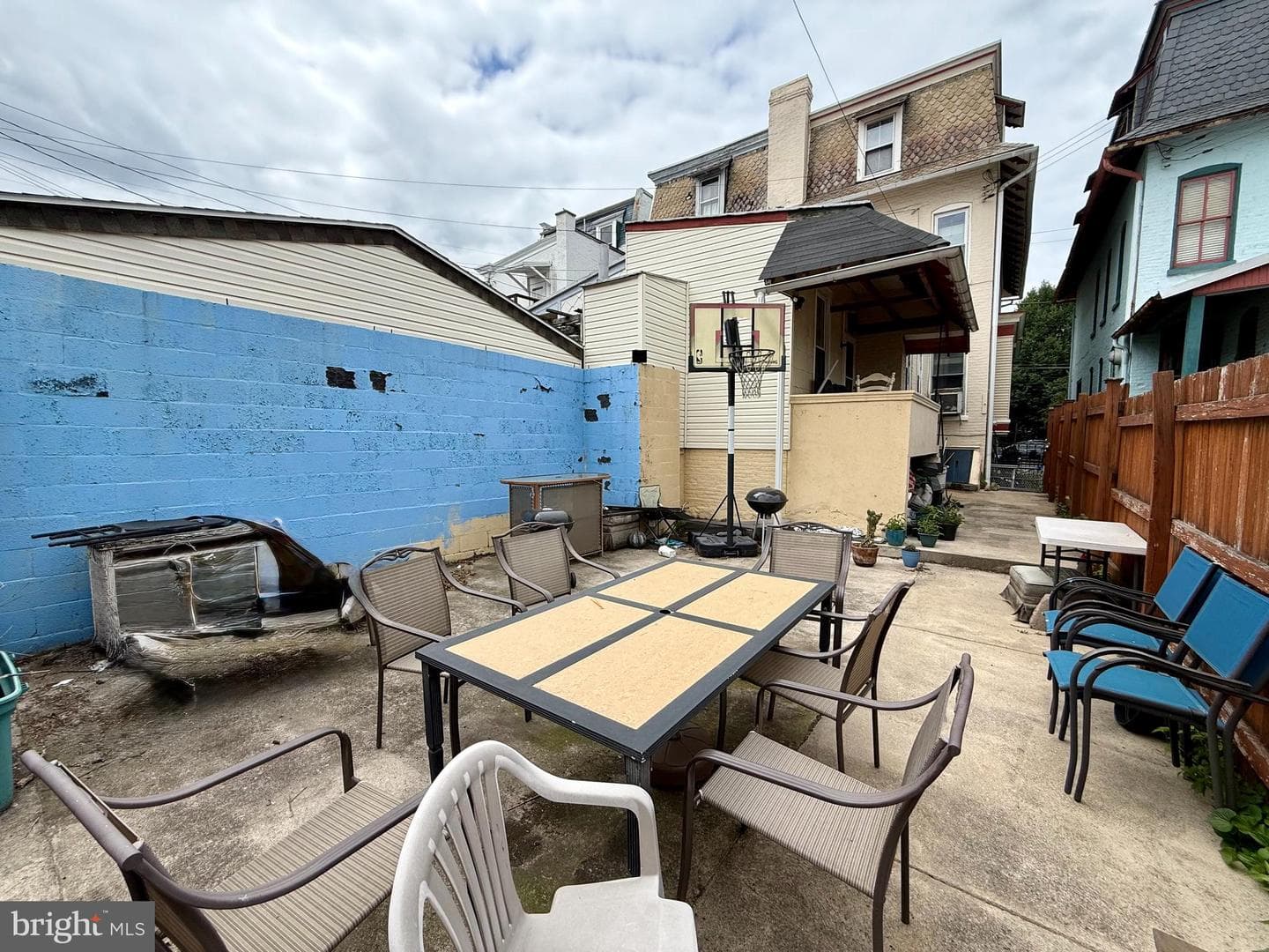 326 Windsor Street photo 24