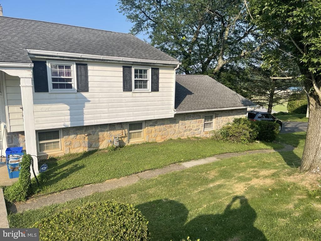 3909 Reiff Place photo 5
