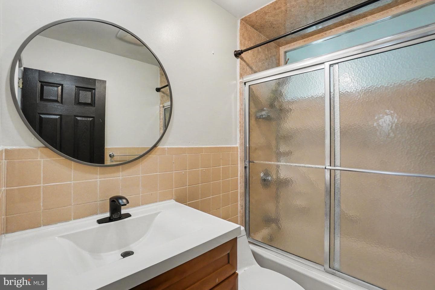 2400 Lindale Drive photo 16
