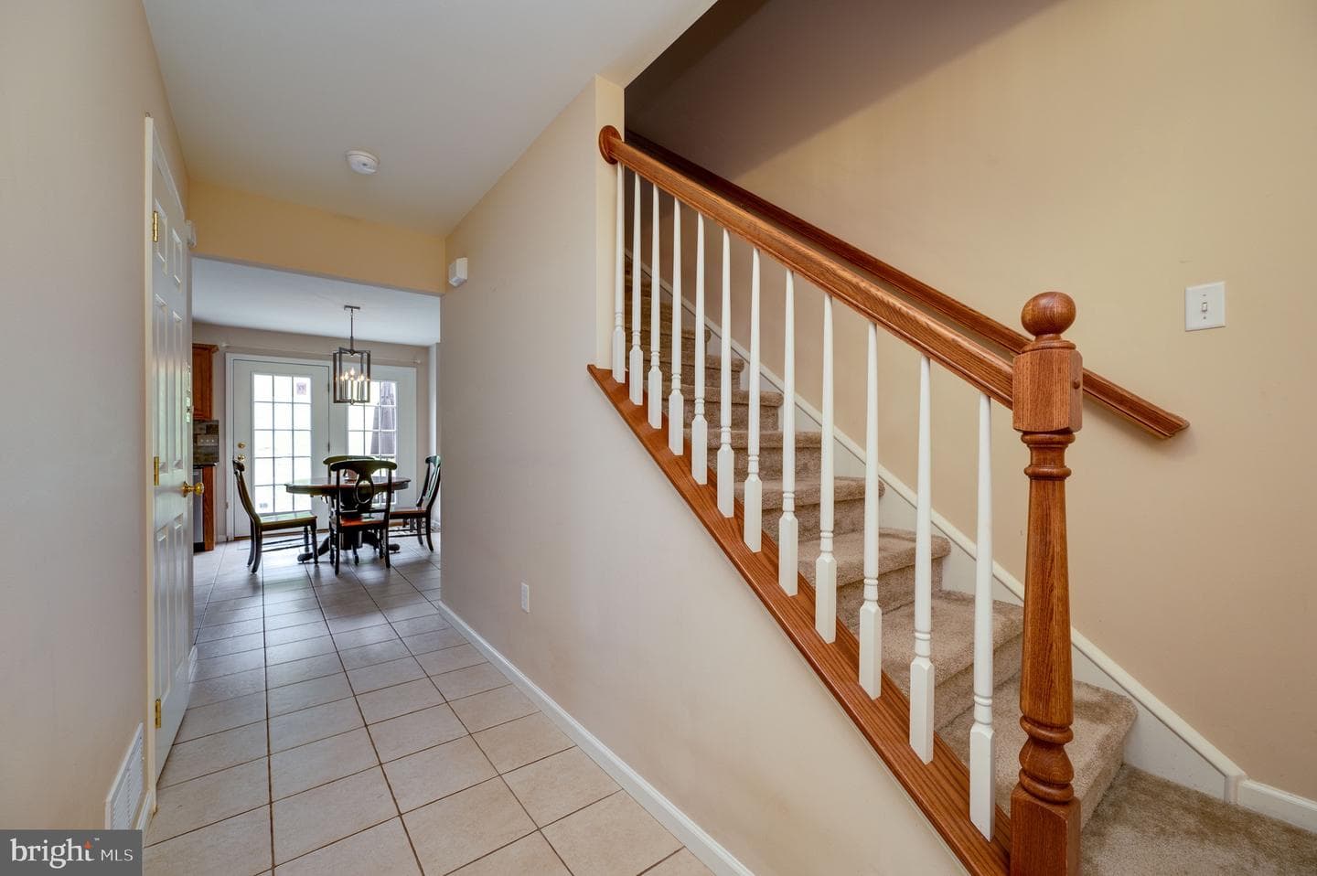 389 Eagleview Drive photo 3