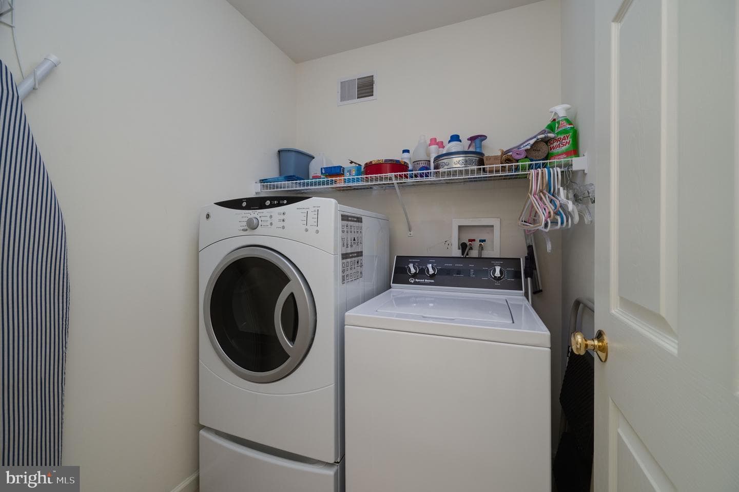 389 Eagleview Drive photo 39