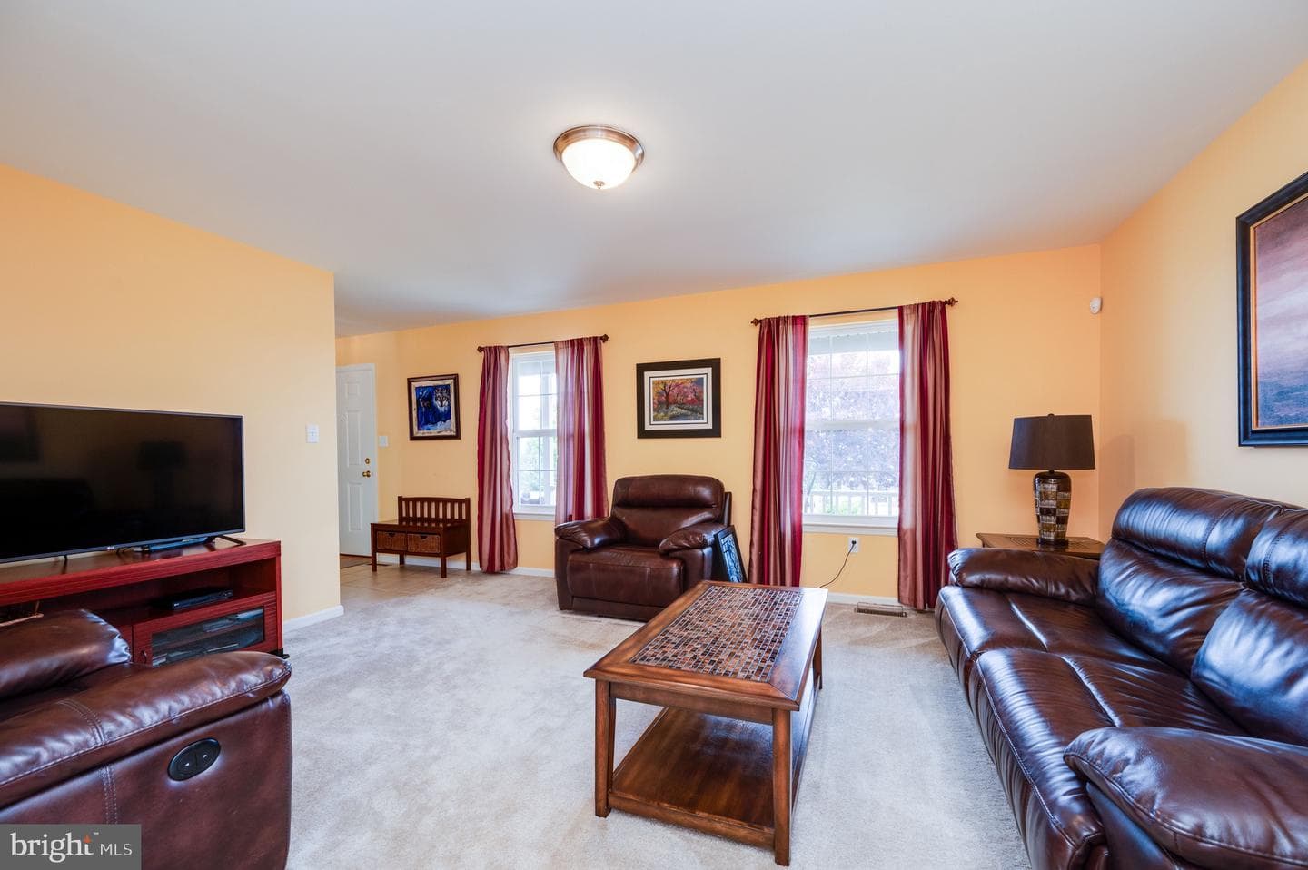 389 Eagleview Drive photo 6
